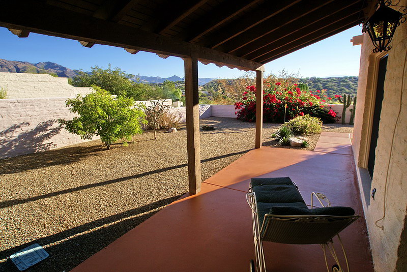 011northpatio.jpg