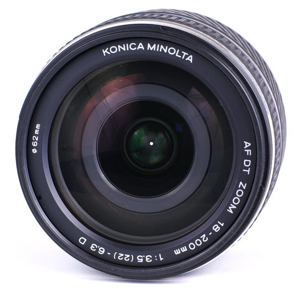 Konica Minolta AF DT 18-200mm F/3.5 - 6.3 review