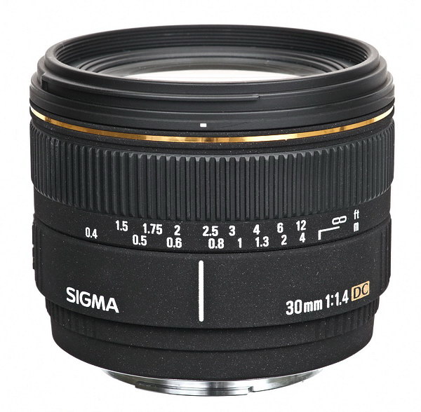 Sigma 30mm F/1.4 EX DC review